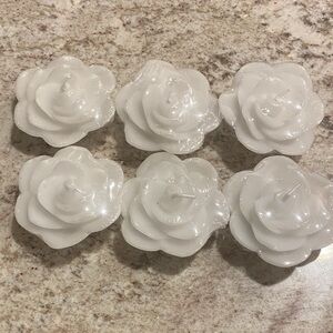 Set of 6 White Rose Shaped floating Candles Unscented. Individually wrapped NWT